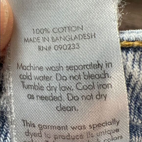 PacSun Women’s Size 26 High Rise Mom Denim Jean Shorts - Picture 4 of 5